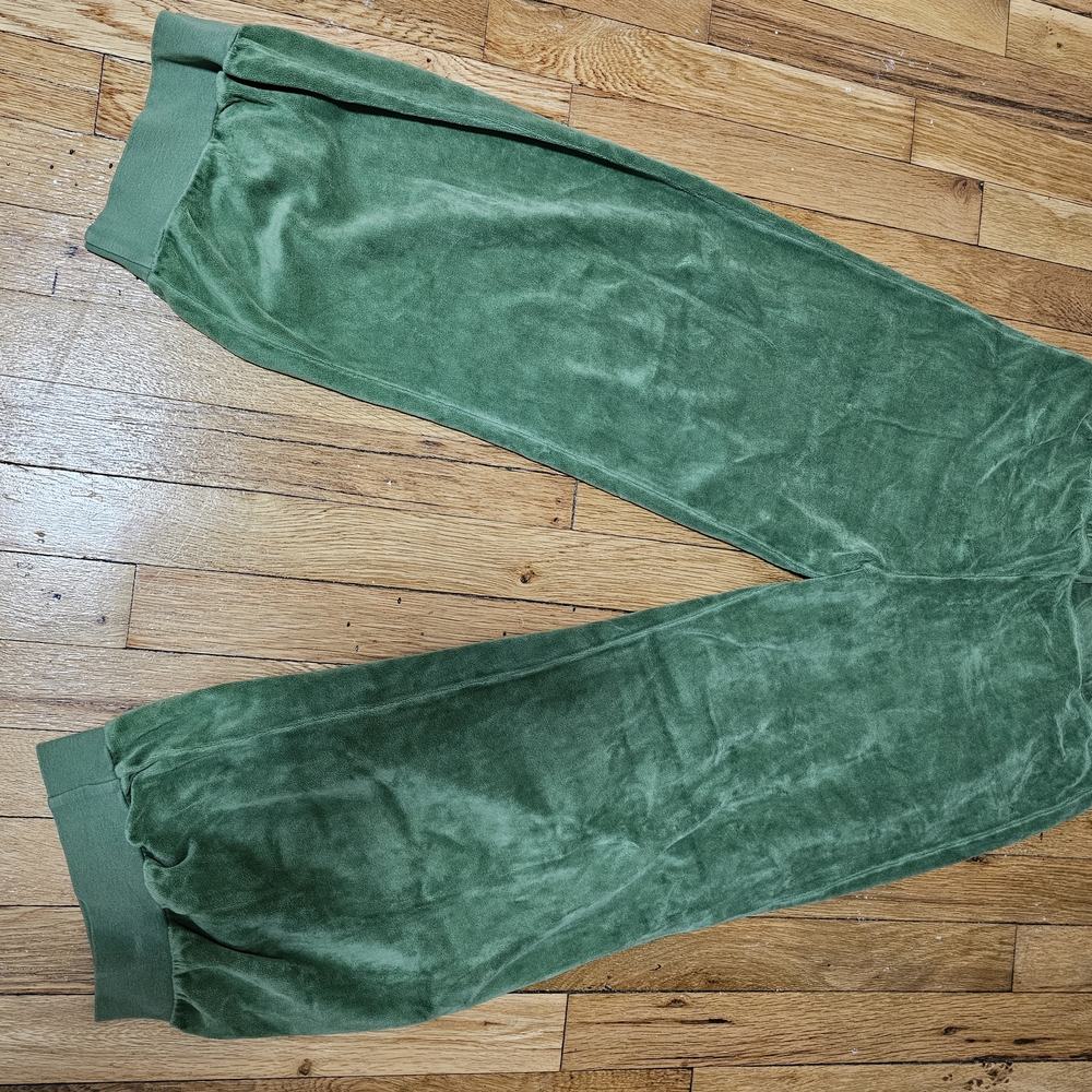 Suzi Kondi Green Velour Track Pants & Joggers - Picture 11 of 13